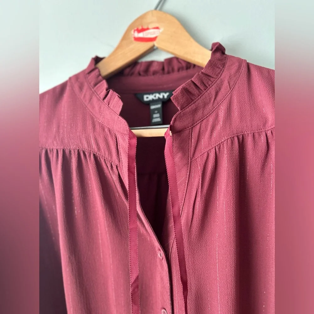 DKNY blouse - Picture 11 of 12